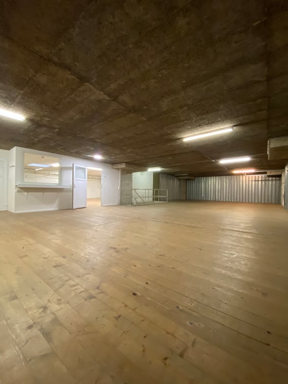 Zweistöckiger Lagerraum ab sofort zu vermieten 2