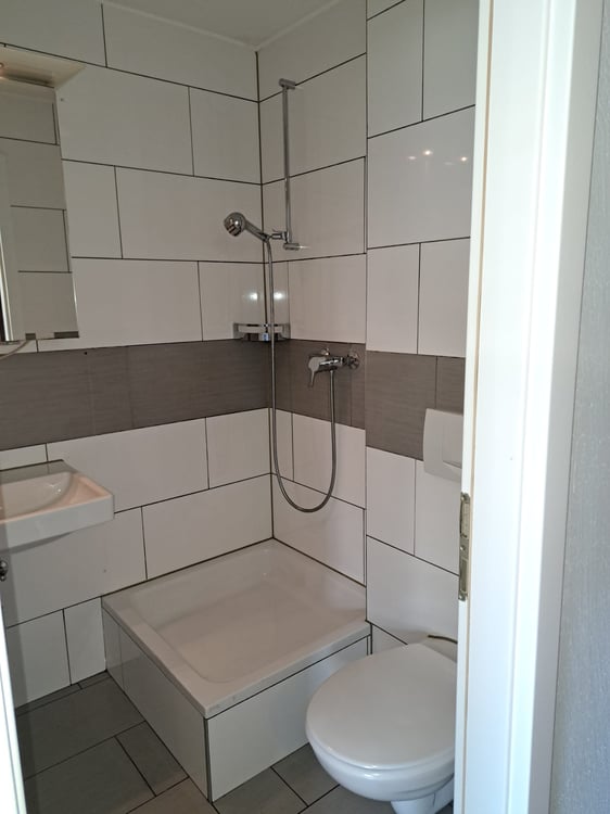 2 Zimmer-Wohnung, 2.OG rechts 5