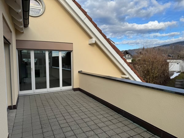 Exklusive 4.5-Zimmer-Dachwohnung mit sonniger Terrasse und Wintergarten 10