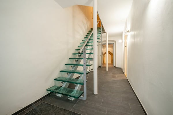 Therapieraum / Büroraum in der wunderschönen Altstadt von Zofingen zu vermieten 7