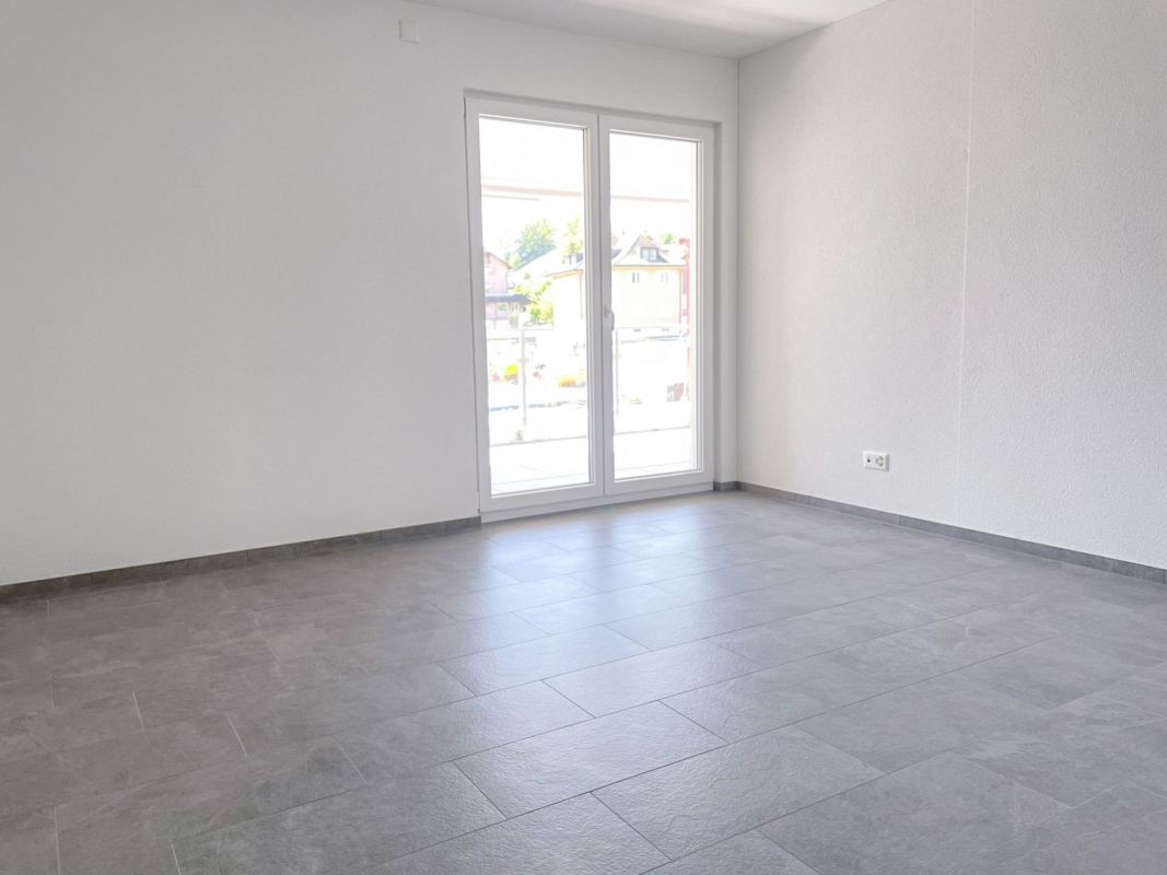 1. Nettomiete geschenkt! Exklusive 3½-Zimmer-Gartenwohnung an bester Lage in Reitnau!