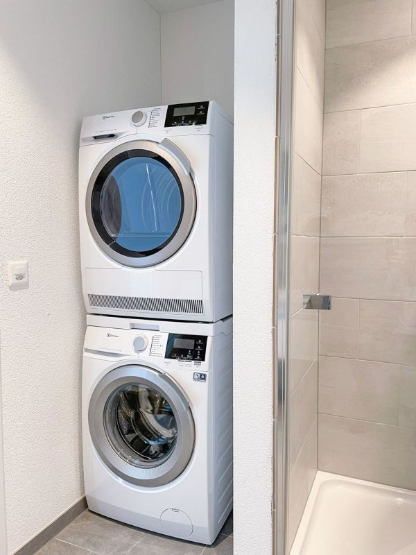 1. Nettomiete geschenkt! Exklusive 3½-Zimmer-Gartenwohnung an bester Lage in Reitnau!