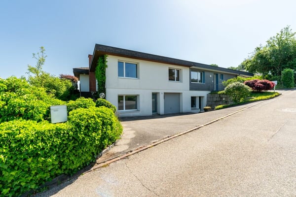 Doppeleinfamilienhaus an bester Lage in Rothrist zu vermieten 1
