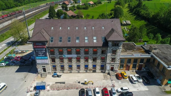 Attraktive Gewerbe- und Lagerfläche bis zu 1'100m2 an bester Lage in Rothrist zu vermieten! 2