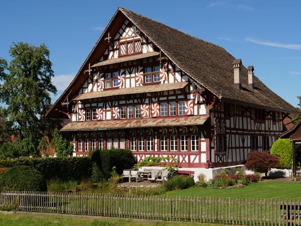 1 1/2-ZIMMER GARTENWOHNUNG, SONNIG, RUHIG, MITTEN IM DORF 9