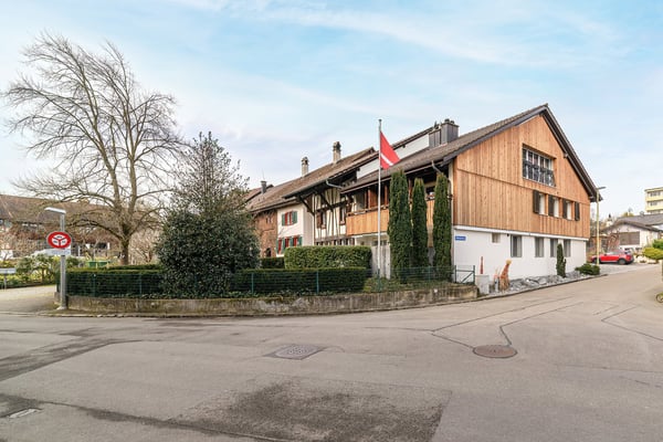 Liebhaberobjekt mit Renditepotenzial an ruhiger und zentraler Lage in Dietlikon 16