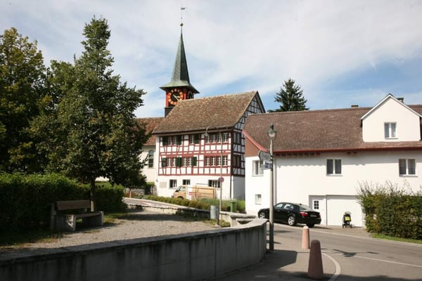 Liebhaberobjekt mit Renditepotenzial an ruhiger und zentraler Lage in Dietlikon 21