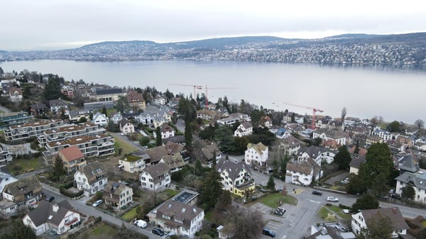 Baugrundstück an zentraler, ruhiger und erhöhter Lage mit See- und Bergsicht 3