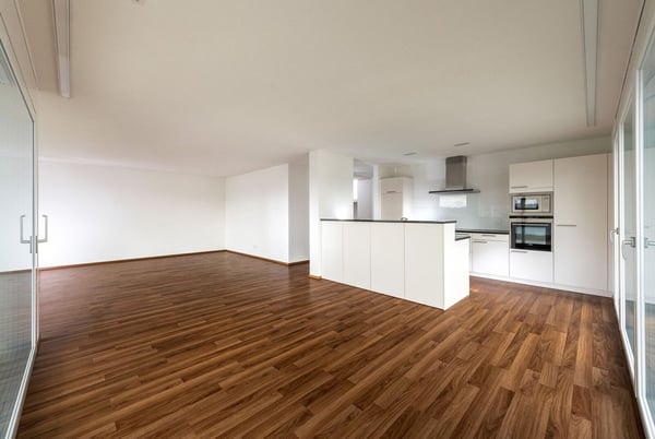 Sehr grosszügige 3.5 Zi-Wohnung 106 m2 an sonniger Lage 6