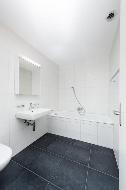 Neuwertige sehr grosse 3.5 Zi-Gartenwohnung 112 m2 12