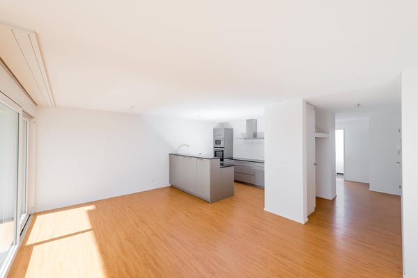 Neuwertige sehr grosse 3.5 Zi-Gartenwohnung 112 m2 8