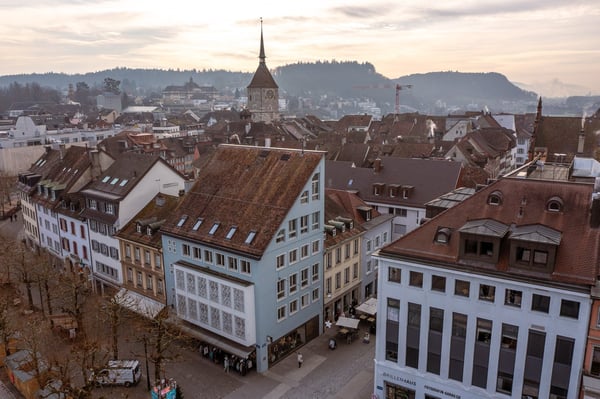 Moderne und hochwertige 3.5 Zi-Altstadtwohnung