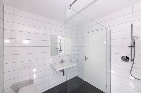 Grosse neuwertig 4.5 Zi-Attikwohnung 131 m2 9