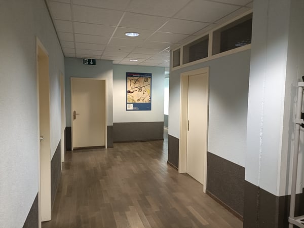 Grosse Gewerbefläche über 900 m² auf zwei Etagen 4