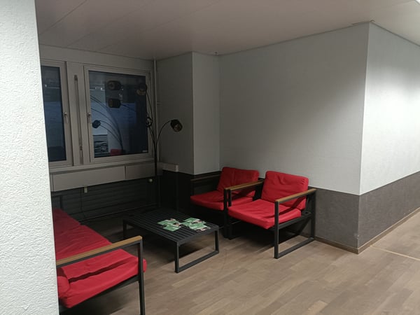 Grosse Gewerbefläche über 900 m² auf zwei Etagen 7