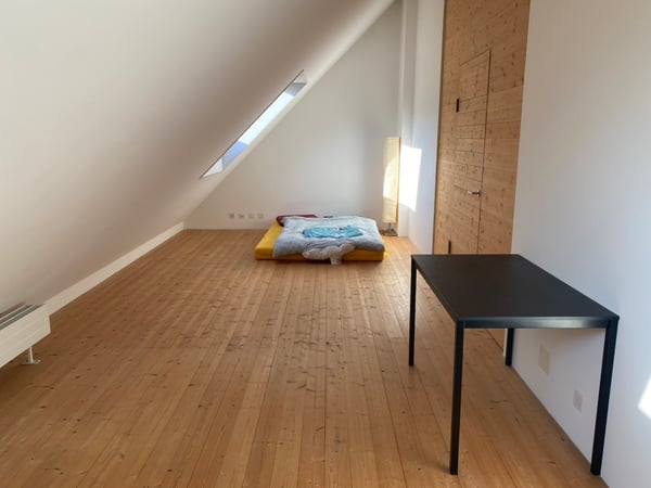 Charmante 2.5-Zimmer-Dachwohnung (Maisonette) 8