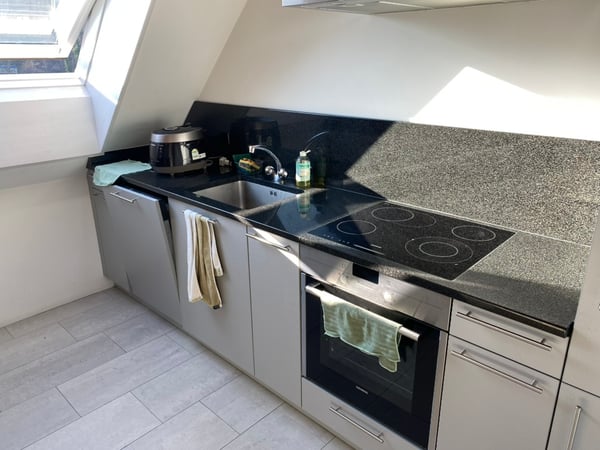 Charmante 2.5-Zimmer-Dachwohnung (Maisonette) 4