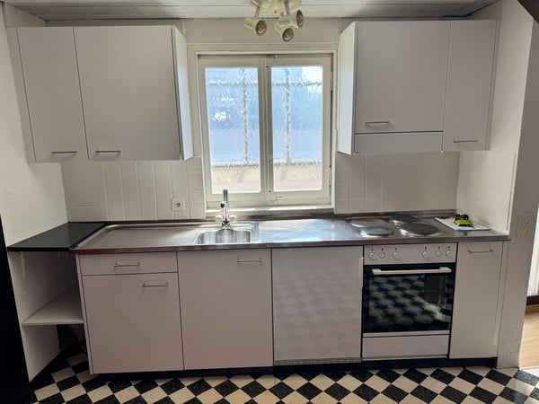 Charmante 4-Zimmerwohnung im Herzen von Biel 12