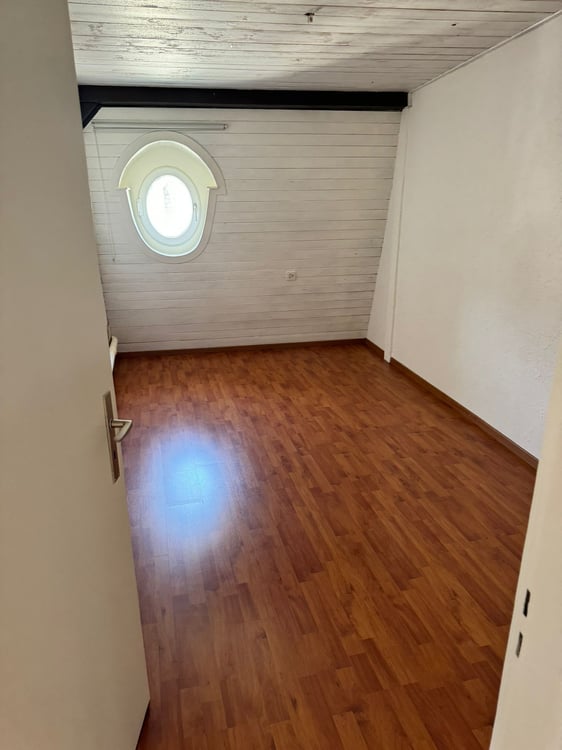 Charmante 2-Zimmerwohnung im Herzen von Biel 7