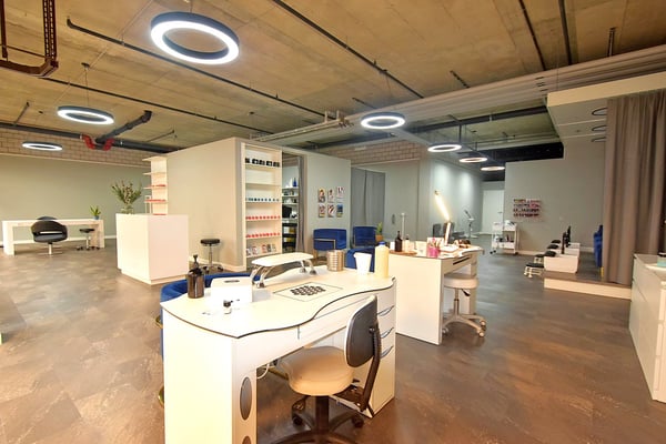 Repräsentative Erdgeschossfläche im modernen Rietbachcenter Bachenbülach – 230 m² für Ihr Business 6