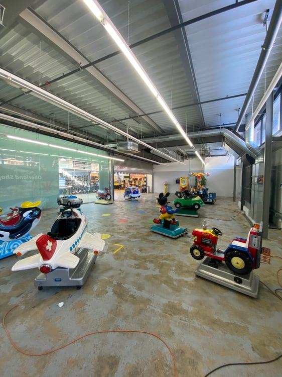 Gewerbefläche im Oberland mit zentraler Anbindung – ideal für Dienstleistung & Praxis 3