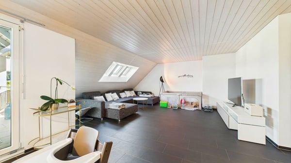 Charmantes Wohnen unter dem Dach mit Blick ins Grüne 5