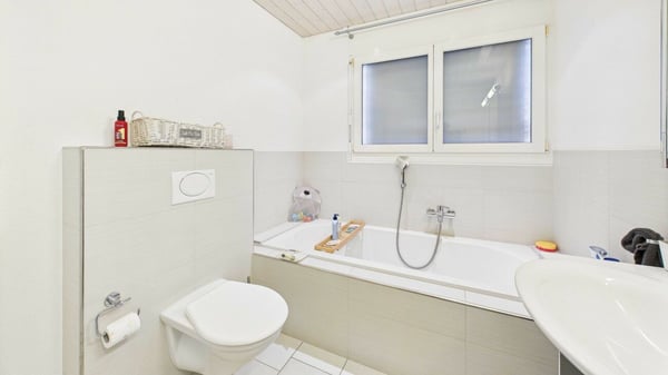 Charmantes Wohnen unter dem Dach mit Blick ins Grüne 8