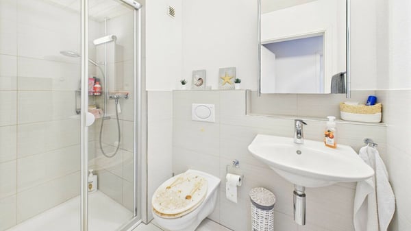 Charmantes Wohnen unter dem Dach mit Blick ins Grüne 7