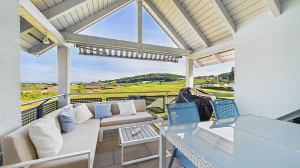 Charmantes Wohnen unter dem Dach mit Blick ins Grüne 1