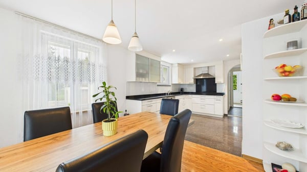 Grosszügiges Wohnerlebnis mit Potenzial 5