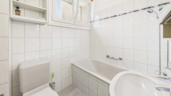 Grosszügiges Wohnerlebnis mit Potenzial 13