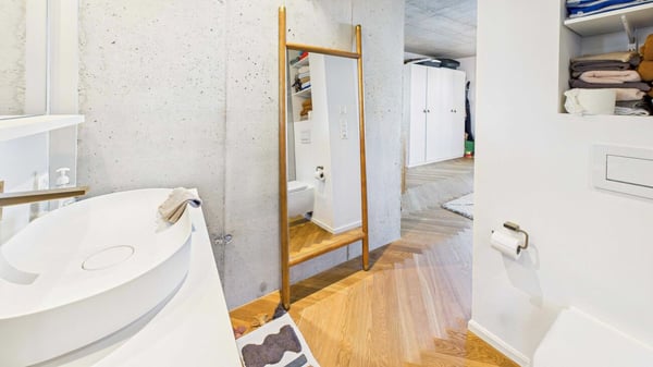 Zeitlose Eleganz über den Dächern von Regensdorf 13