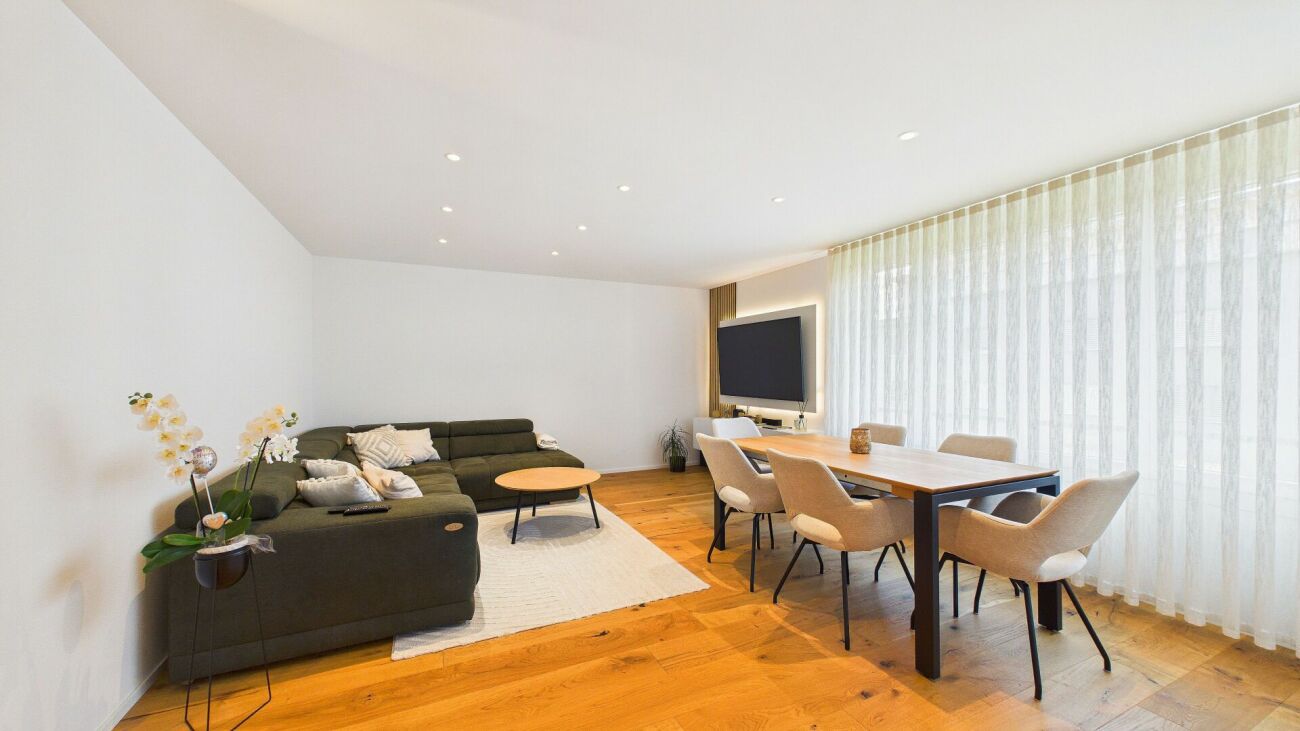 Moderner 4.5-Zimmer-Wohntraum in Baar