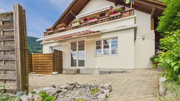 Charmantes Einfamilienhaus an ruhiger Lage in Oensingen 2