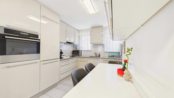 Komfortable 4.5-Zimmer-Wohnung mit praktischer Raumaufteilung 7