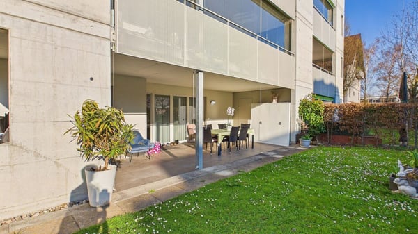 Attraktive 3.5-Zimmer-Gartenwohnung im beliebten Näniker-Quartier 2