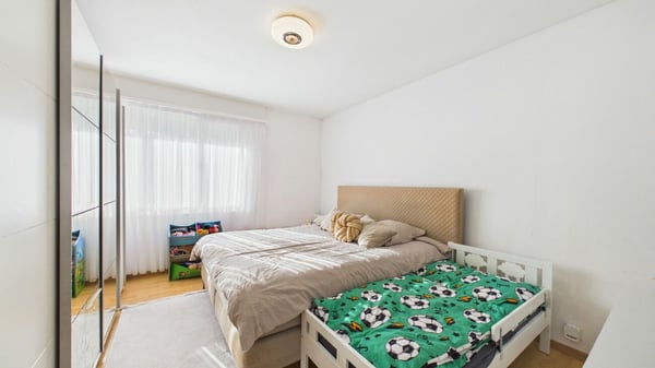 Im Baurecht: 3.5-Zimmer-Wohnung mit sonnigem Balkon in Dietikon 6