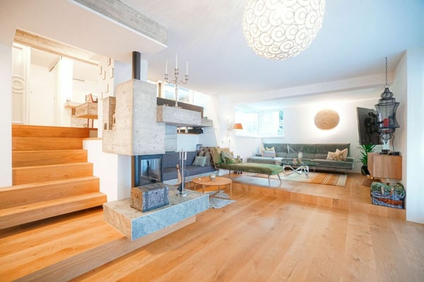 Renoviertes Eckhaus mit Cheminée in Geroldswil 2