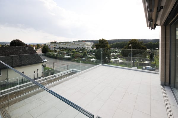 Luxus Wohnung im 1. OG mit Balkon und Weitsicht bis in die Alpen 3