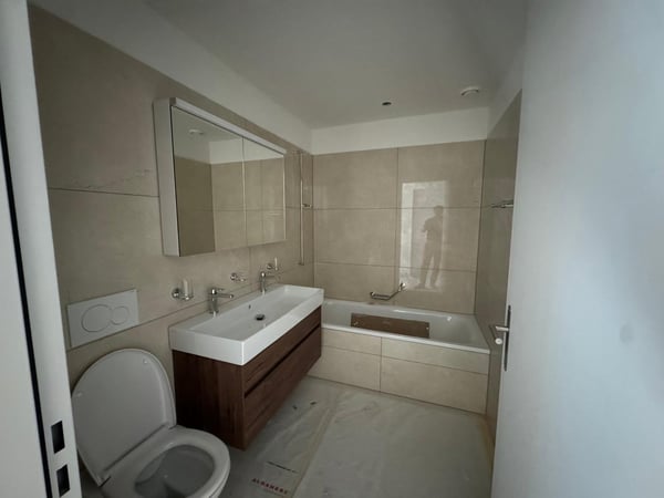 Luxuriöse Neubauwohnungen 3.5 bis 4.5 Zimmer mit Balkon oder Sitzplatz und Top-Ausstattung 3