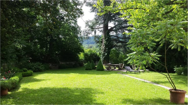 Exklusive 1.5 Zimmer-Maisonette-Dachwohnung in historischen Stadtvilla 5