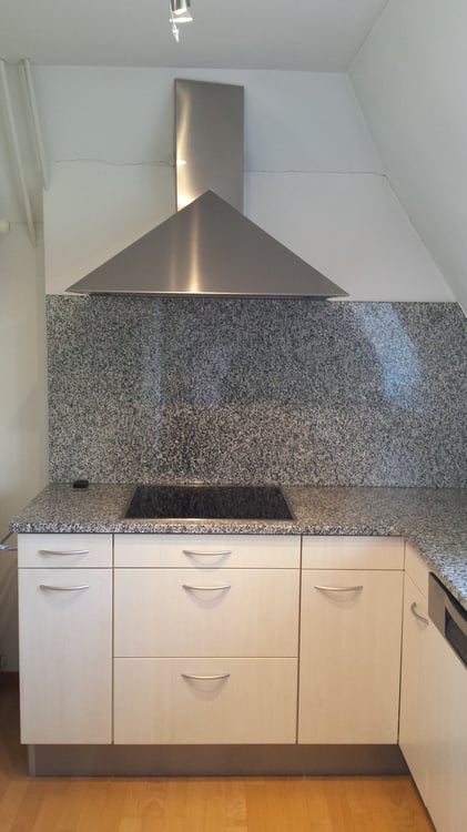 Exklusive 1.5 Zimmer-Maisonette-Dachwohnung in historischen Stadtvilla 11