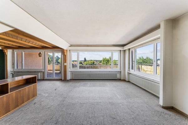 Grosszügige Attika mit Weitblick und Gestaltungspotenzial 2