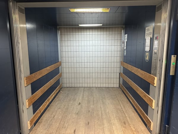 Büro oder Lager? Flexible Lösungen mit Potential in Bassersdorf 7