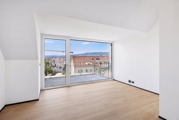 Moderne 4.5-Zimmer-Dachwohnung - Cool durch den Sommer dank Free Cooling-System 2