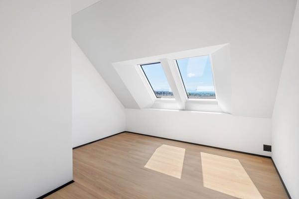 Moderne 4.5-Zimmer-Dachwohnung - Cool durch den Sommer dank Free Cooling-System 7