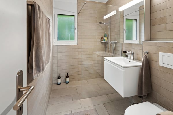 Charmante 1.5-Zimmer-Dachwohnung in Zürich-Höngg 7