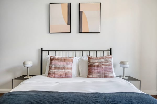 Schöne Iselin 1ZW mit privater W/T, 1 Minute zum Markt, über Blueground 17