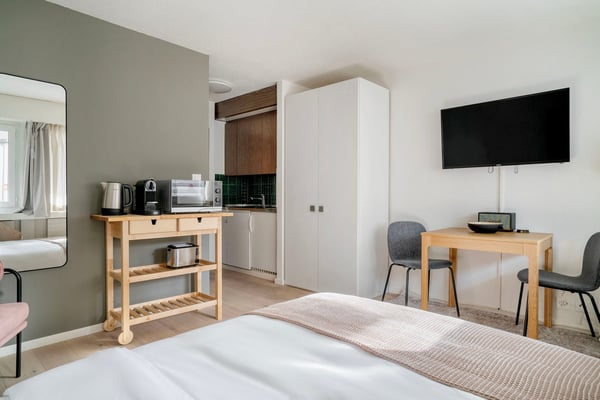 Gemütliches Studio (1.5 ZW) Unterstrass, 10 mit Tram von HB, by Blueground 8