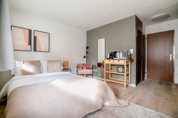 Gemütliches Studio (1.5 ZW) Unterstrass, 10 mit Tram von HB, by Blueground 6